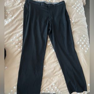 Black dress pant by Walter Hagen. 40 waist.